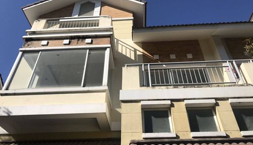 Cần Bán Nhà Biệt Thự Mặt Tiền Đường Số 8, Khu Nam Long Trần Trọng Cung. Quận 7.