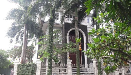 Cho Thuê Nhà Thảo Điền, 20X20M,trệt 2 Lầu Sân Thượng, 5 Pn, Giá 6000$/tháng