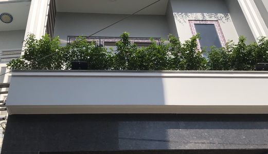 Bán Nhà Phố Tuyệt Đẹp Hxh 1806 Htp . Dt 4X14M. Trệt ,2 Lầu ,st . Full Nt . Giá Bán 4.75 Tỷ .