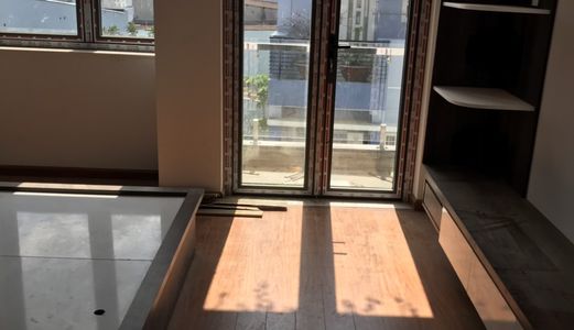 Bán Nhà Phố Tuyệt Đẹp Hxh 1806 Htp . Dt 4X14M. Trệt ,2 Lầu ,st . Full Nt . Giá Bán 4.75 Tỷ .