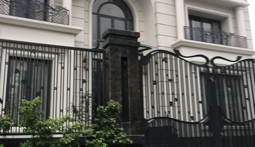 Chính Chủ Cần Tiền Bán Nhanh Villa 4 Tầng, Sang Trọng_ Đẳng Cấp Đường Trần Não, Quận 2.Lh 0938 692 219