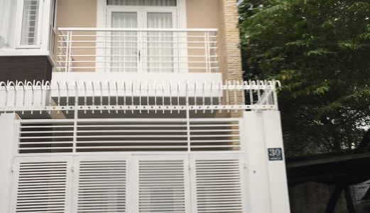 Cho Thuê Nguyên Căn Nhà Đường Số 12, Phường Thảo Điền, Quận 2. Thích Hợp Cho Thuê Văn Phòng. Dt 10X17,5. Giá 2.800 Usd