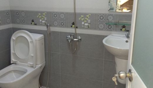 Cần Tiền Bán Gấp Nhà Đẹp Mặt Tiền Đường Giá Rẻ Giật Mình