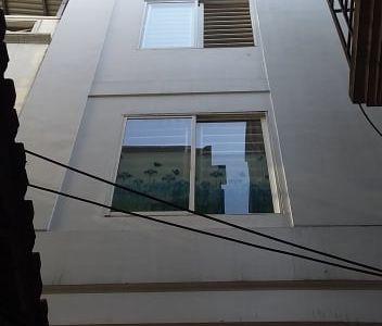 Nhà Đẹp Cự Lộc Đang Sơn Sửa Hoàn Thiện 6 Tầng Giá 3,3 Tỷ 