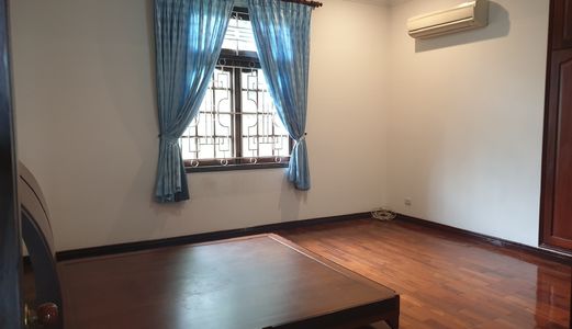 Cho Thuê Nhà Mặt tiền Bùi Thị Xuân, P. Bến Thành, Quận 1. Diện tích 6,5 x 20m, 6 Lầu, Giá 120 Triệu