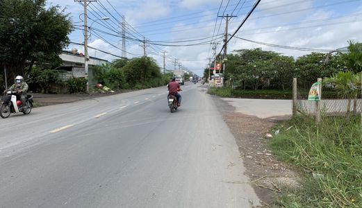 Xuất Ngoại Bán Gấp 3 Lô 300M2 Mặt Tiền Trần Văn Giàu Cách Ngã 4 Bà Hom 5 Phút ,sổ Riêng, 0902680537