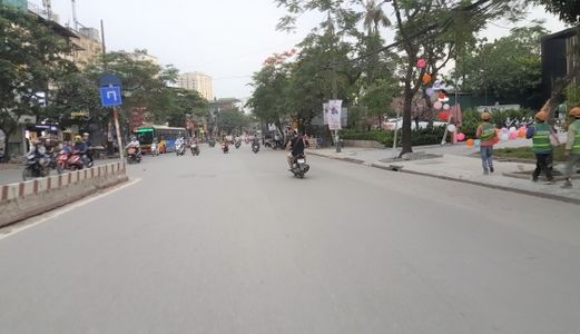 Chính Chủ Bán Gấp Nhà Đẹp, Chắc Chắn Phố Minh Khai 40M, 5 Tầng. Mặt Tiền 5M. Giá 4.2 Tỷ.