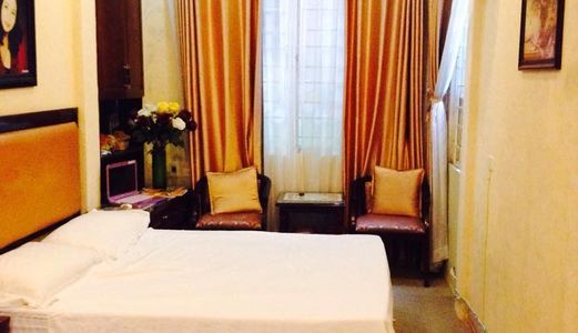 Nhà Cần Bán Vị Trí Trung Tâm Tại Phố Hào Nam, Cát Linh, Giảng Võ. Giá 2.65 Tỷ. 