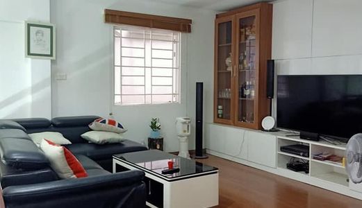 Chỉ 4,65 Tỷ Có Ngay Nhà Đẹp Lô Góc 42M2 6 Tầng Phố Vũ Trọng Phụng.