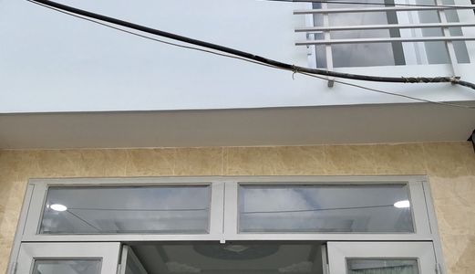 Bán Nhà Sổ hồng riêng , Hỗ Trợ Vay, Hẻm 1206 Huỳnh Tấn Phát, Quận 7. Diện tích 3.1 x 7m. Gồm Trệt, Lầu, 2 Phòng ngủ. Giá 2.1 Tỷ 