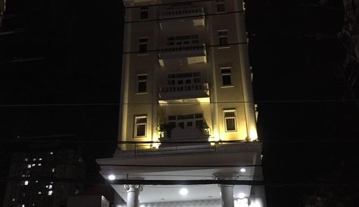 Bán Nhà Mt Ung Văn Khiêm, Q, Bình Thạnh 6,7X18 Giá 16 Tỷ 900,hdt 55Tr . Liên Hệ 098.692.219