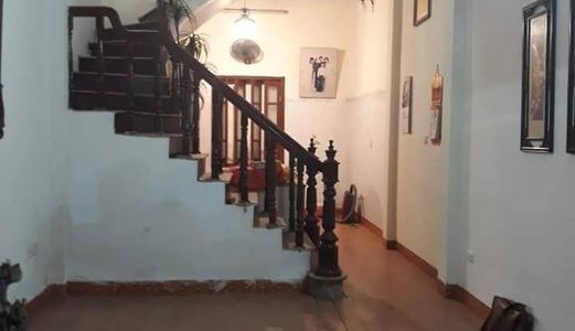 Cần Bán Nhà Gần Phố Thái Hà, Diện Tích 50 M2,  5 Tầng. 4.1 Tỷ
