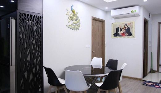 Chính Chủ Bán Căn Hộ Eco Green 75M2 Giá Tốt 2,1Tỷ Lh 0912132207