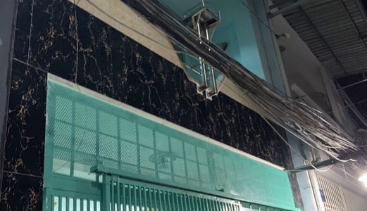 Bán Nhà Hẻm 2056 Huỳnh Tấn Phát . Diện tích: 4X10M. Trệt , Lầu Đúc ,3 Phòng ngủ ,2Wc. Giá 1.26 Tỷ .