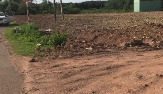 Bán gấp lô đất 10x32 là 320m2 có 100m2 thổ cư.