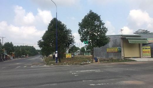 Bán Miếng Đất Ngay  Ủy Ban Long Nguyên Giá 550 Tr 100M2