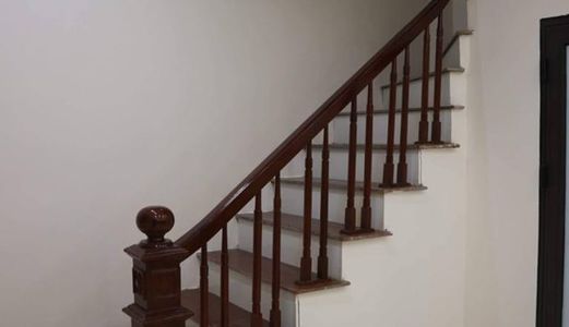 Bán Nhà Siêu Đẹp Lạc Long Quân, Cầu Giấy, 30M 5 Tầng Mặt Tiền 4M Giá 3.6 Tỷ. Gần Ô Tô, Lh 0983416997.