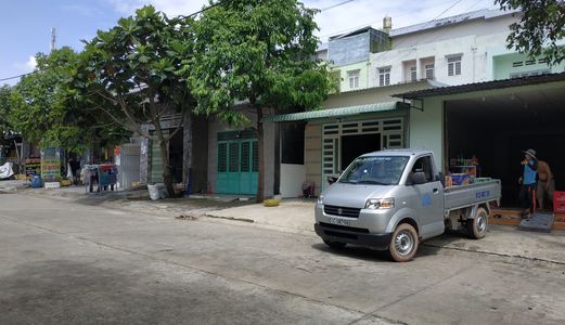 Nhập Hàng Bán Tết, Bán Hết Đất Và Nhà 1 Tấm Mới Xây Ngay Chợ Tự Phát Bình Dương,đường Lớn, Sổ Riêng