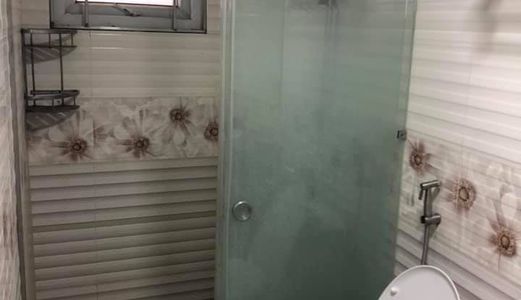 Cần Bán Ngõ 186 Chùa Láng Diện Tích Cực Khủng Lên Đến 70M2 X 5 Tầng, Gia Đình Sẵn Sàng Thương Lượng Nếu Gặp Khách Thiện Chí. -	Năm Trên Mặt Ngõ Thông Tứ Phía Thoáng Trước Sau Mặt Tiền Rộng, Trước Nhà Rộng. -	Mặt Ngõ Rộng, Khu Vực Rất Nhiều Sinh Viên Và Vă