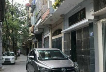 Bán Cắt Lỗ Căn Đường Láng Đống Đa 3,2 Tỷ  50M2 Oto Vào Ngõ