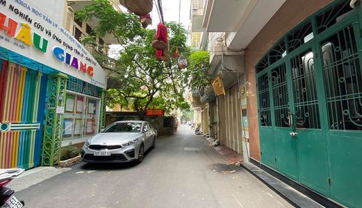 Bán Nhà Siêu Đẹp Phương Mai, Đống Đa 28M 4 Tầng Mặt Tiền 4.2M Giá 2.75 Tỷ, Đẹp Không Tỳ Vết.