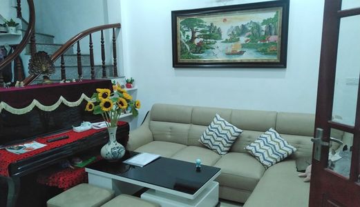 Bán Nhà Hoàng Hoa Thám Ba Đình 31M 5 Tầng Mặt Tiền 4.7M Giá 3 Tỷ 400 Triệu, Nhà Đẹp Ở Luôn.