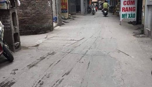 Bán Nhà Định Công 46M Mặt Tiền 4,5 Vị Trí Kinh Doanh Vip, Ô Tô Tránh. Chỉ 2,7 Tỷ .Lh: 0986373638.