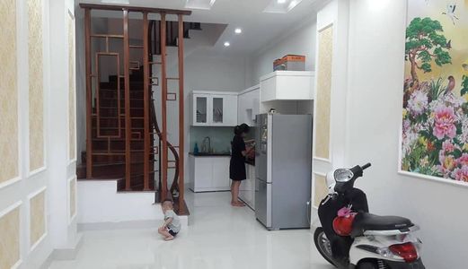 Bán Nhà Lĩnh Nam, Gần Time City, 38M2 X 5 Tầng Chỉ 2,35 Tỷ. Lh 0944906981