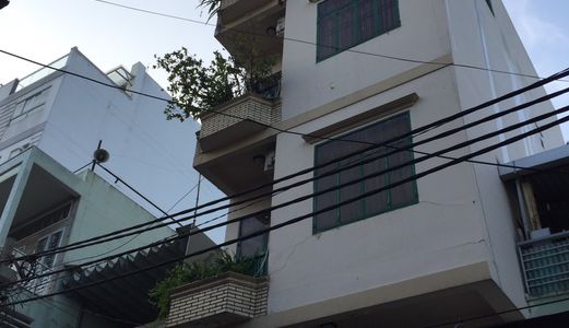 Cần Bán Gấp Nhà Phố 2 Mặt Tiền Đường Trường Sa Và Lê Văn Sĩ, Quận 3 TPHCM