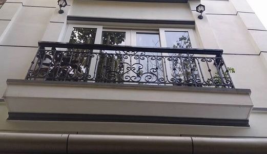 Bán Nhà Cầu Giấy Ô Tô Đổ Cửa , 5 Tầng Kinh Doanh Tốt, Giá 5.2 Tỉ