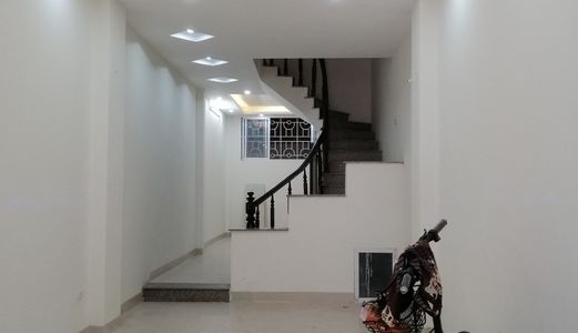 Bán Nhà Phố Yên Lãng, Đống Đa Cực Đẹp, Diện tích 55m2, 5 Tầng, Giá 6.3Tỷ