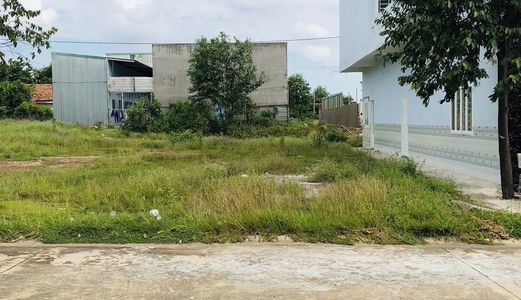 Định Cư Úc Bán Lại 450M2 Đất Thổ Cư 100% Ngay Chợ, Gần Trường Học