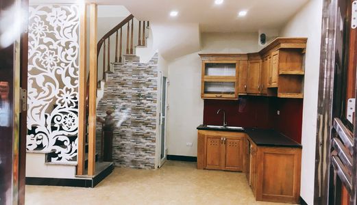 Bán Gấp Nhà Minh Khai, Hai Bà Trưng Diện Tích 42M2, 5 Tầng, Mặt Tiền 4M