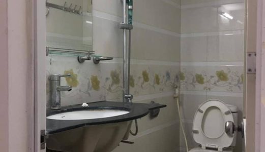 Em Đang Có Nhà Ở Bạch Mai . 30M2 Giá 3.4 Tỷ Lh 0901526226 Đi Xem Nhà