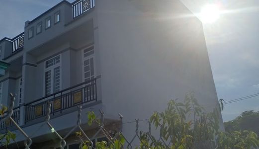 Nhà Mơi Xây Sô Hong Riêng Gia 650Tr-1Ty4 Quốc Lộ 50