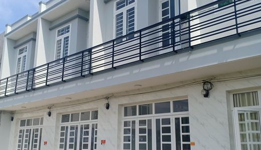 Nhà Mơi Xây Sô Hong Riêng Gia 650Tr-1Ty4 Quốc Lộ 50