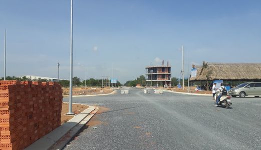 Bán Lô Góc Mà Giá Lô Thường,đối Diện Chợ, Liền Kề Công Viên