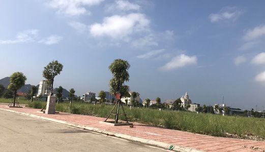 Cần Bán Lô Đất 80M2 Cạnh Vincom Plaza Cẩm Phả