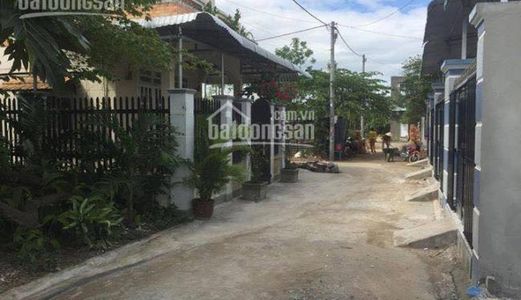 Cần Tiền Bán Gấp Đất Ngay Mt Đường Vườn Thơm, Bình Chánh, Sổ Riêng 900Tr/nền, Hiếu: 0902680537 