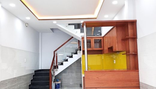 Bán Nhà Âu Cơ Gần 40M2, Nhà 1 Triệt 2 Lầu Giá 3,85 Tỷ