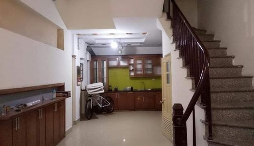 Bán Nhà Cực Đẹp Tại Đường Cầu Giấy, Hà Nội Ngõ Thông Thoáng Ô Tô Đổ Sát Cửa.
