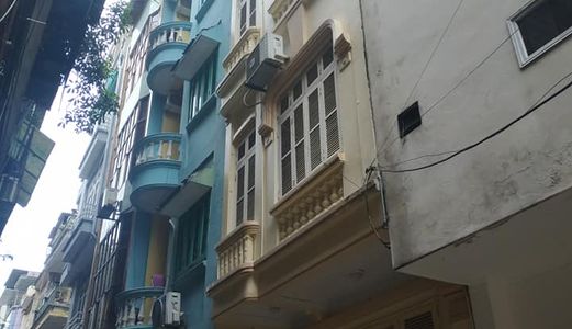 Phân Lô, Ô Tô 91 Nguyễn Chí Thanh, Đống Đa, Vỉa Hè 3M, 40M 4 Tầng Mặt Tiền 4M Giá 7.6 Tỷ.