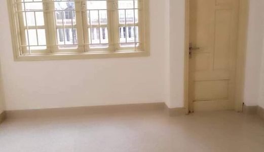 Bán Nhà Phố Cầu Giấy 40M 5 Tầng 5Pn Sổ Nở Hậu Hơn 4 Tỷ - Tặng Nội Thất