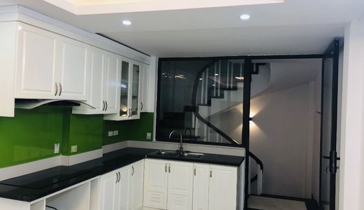 Bán Nhà Mới Linh Lang Đào Tấn 33M 5 Tầng Nội Thất Hiện Đại - Lh 0987466700