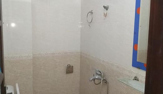 Nhà Đep- Tiền Nhỏ- Ngõ 9 Võ Chí Công  Giá 31Mx5 Tầng 2.65Ty