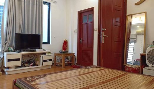 Bán Gấp Nhà Phố Cự Lộc_33M2X5 Tầng, Cách Mặt Phố Chỉ 3 Bước Chân