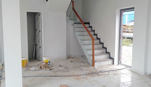 Cần Bán Nhà 1 Trệt 2 Lầu Sổ Hồng Riêng, Ở Tân Hiệp, Tân Uyên Giá 900Triệu