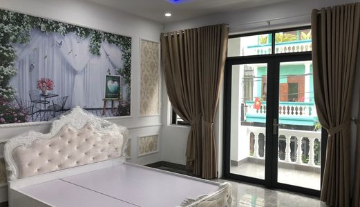 Cần Bán Căn Nhà Vừa Xây Dựng Xong Còn Nguyên Mùi Sơn Tại P. Bửu Long Giá Chỉ 4.8 Tỷ 