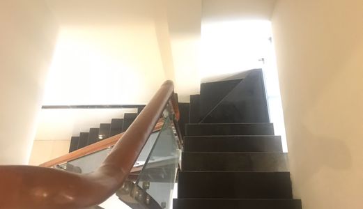 Bán Nhà Sổ hồng riêng , Gần Hẻm 1716 , Nhà Đẹp , Dọn Đồ Vào Ở Liền 