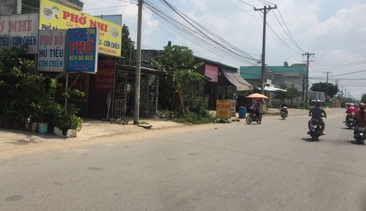 Bán Ngay Lo Đất Diện tích 125 m2 Chỉ 1 Tỷ, Thổ Cư 100%, Pháp Lí Đầy Đủ, Long An